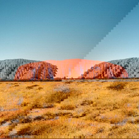 Why is Uluru closing down?