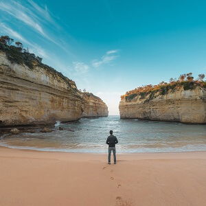 How long does it take to complete the Great Ocean Road?