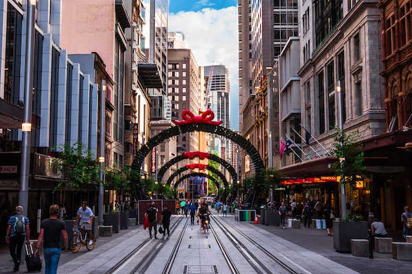 George Street SYDNEY City Walk On A Cloudy Autumn Day - Haymarket To  Circular Quay, Sydney Australia 